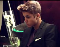 /album/criticar-a-justin-porque-cumplio-su-sue%c3%b1o-no-te-hara-mejor-que-el/images-54-jpg/